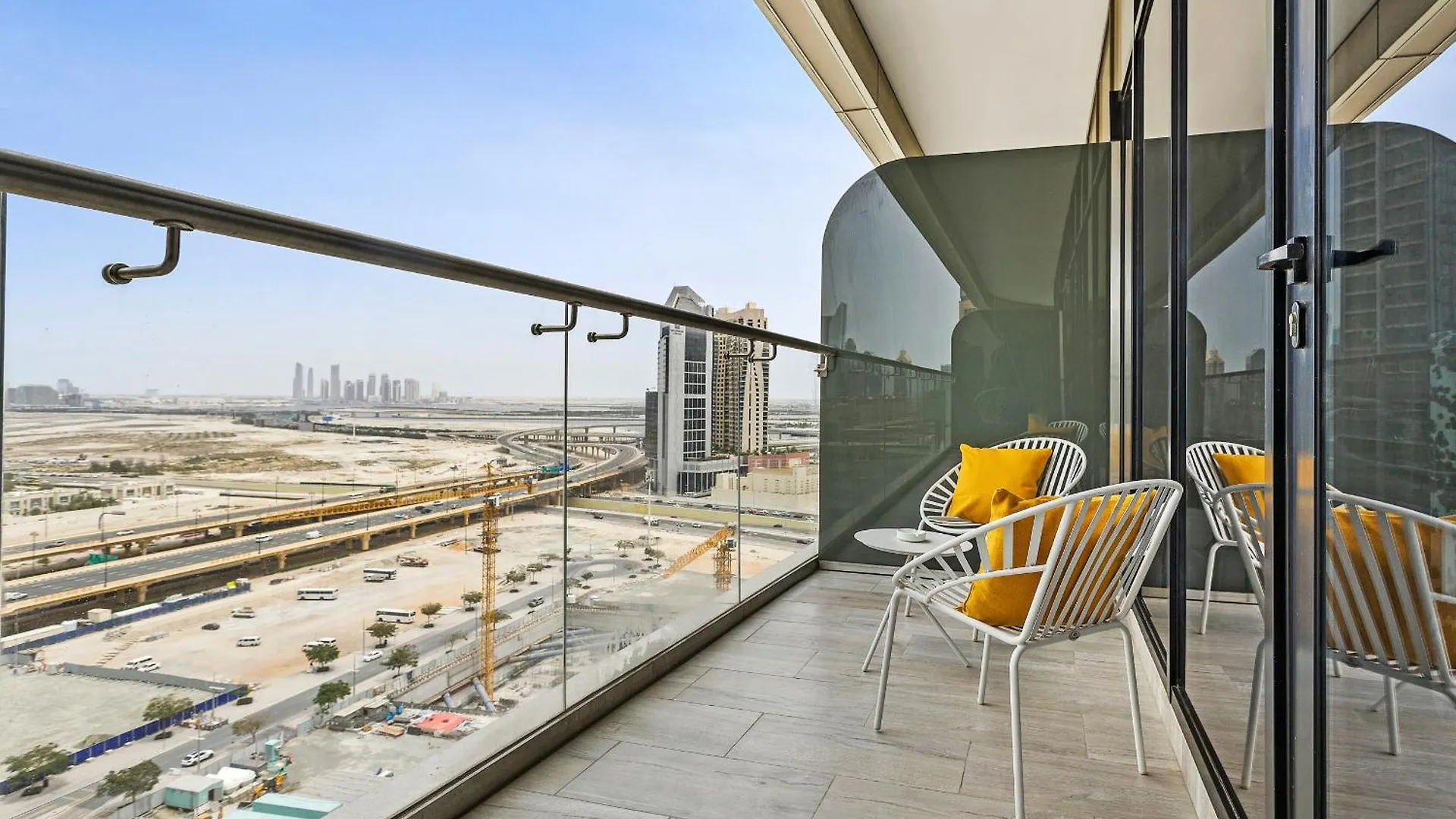 Apartment Modern And Classic 1Bdr In Rp Heights Downtown Dubai