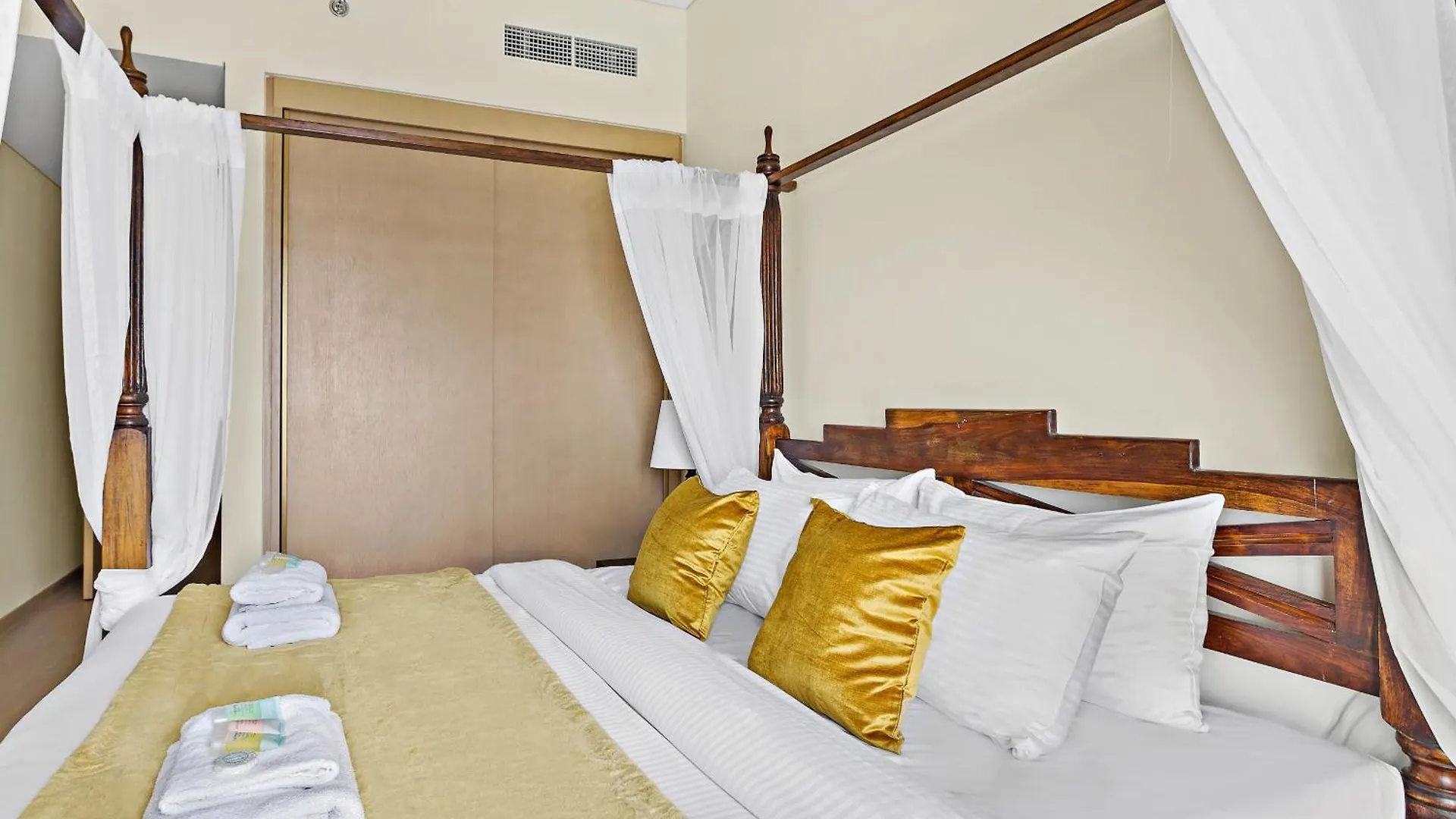 Apartment Modern And Classic 1Bdr In Rp Heights Downtown Dubai